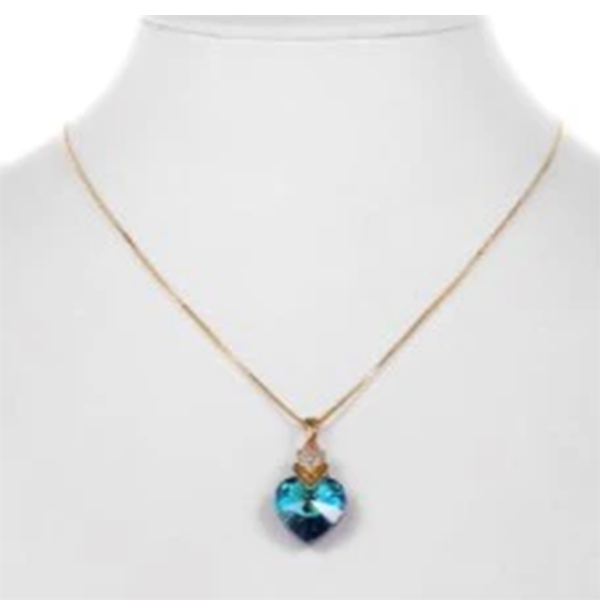 IYKE Heart Pendant Necklace
