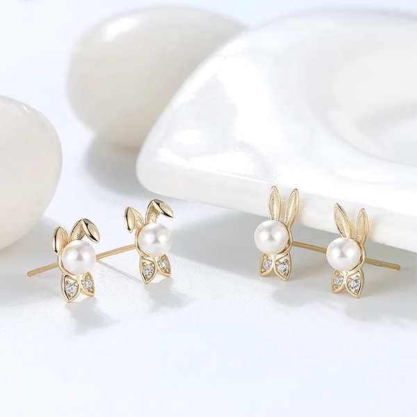 Classic Bunny Earring